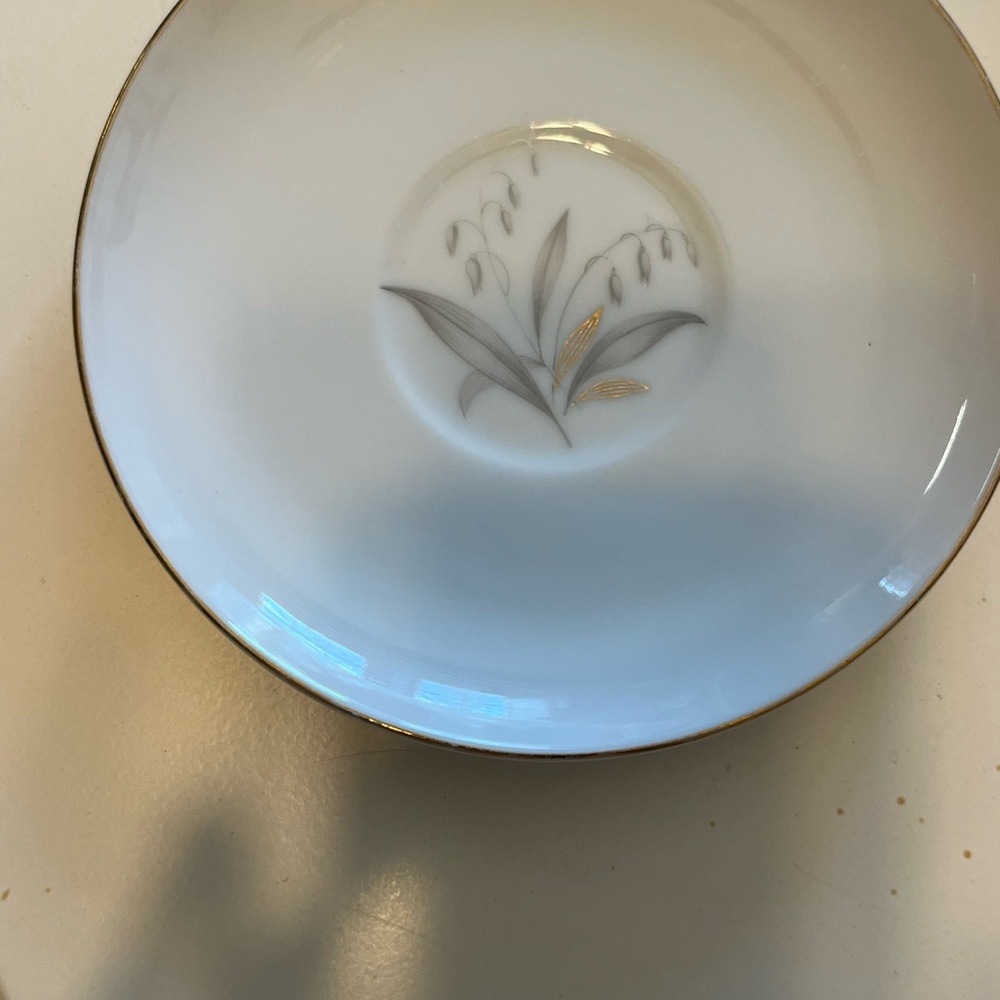VINTAGE‎ 1961 KAYSONS FINE CHINA GOLDEN RHAPSODY SAUCER CREAM W/GOLD LEAVES/TRIM - Picture 5 of 5